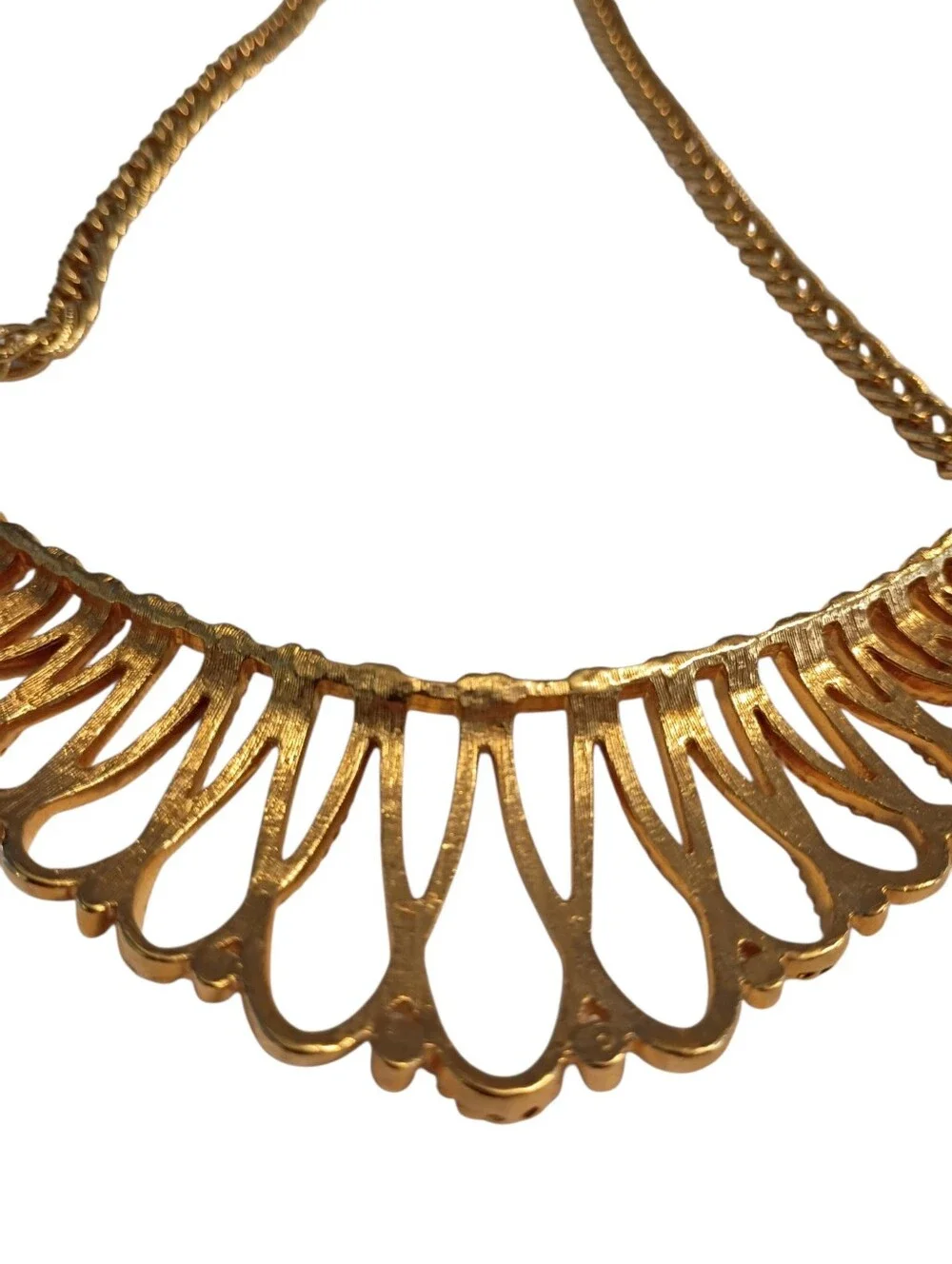 Vintage 1980s Avon Gold Toned Chain Gilded Mesh Crescent Shaped Hook Clasp 20